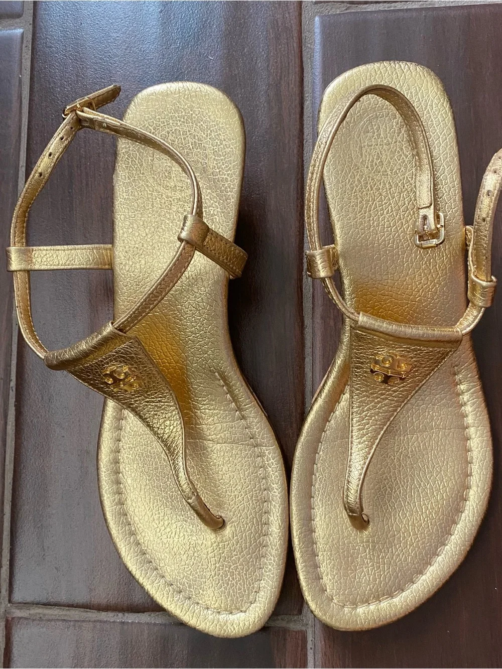 Tory Burch Women’s Gold Sandals Size 7.5 - Picture 5 of 5